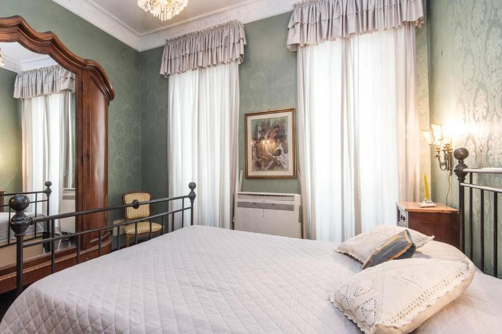 Spanish Steps Deluxe * Rome